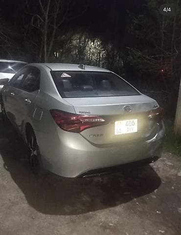 дешёвый машина: Toyota Corolla: 2019 г., 1.8 л, Гибрид — 4