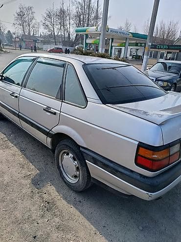changan uni t: Volkswagen Passat: 1991 г., 0.2 - engine capacity л, Кол менен иштөөчү, Бензин, Седан — 5