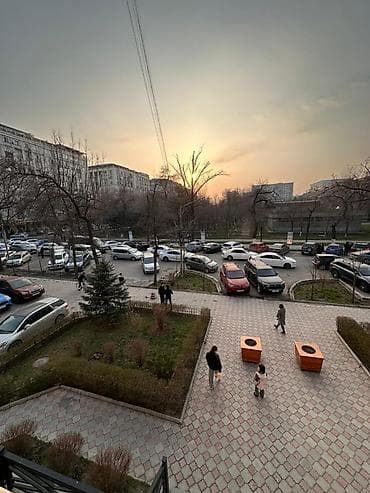 mega hous: 2 комнаты, 127 м², Элитка, 2 этаж, Старый ремонт — 5