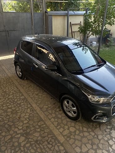 camri 55: Chevrolet Spark: 2017 г., Автомат, Бензин, Хэтчбэк — 2