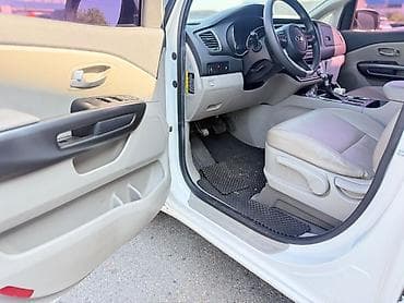 Kia Carnival: 2020 г., 2.2 л, Автомат, Дизель, Вэн/Минивэн — 7