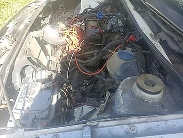 Volkswagen Passat: 1992 г., 1.8 л, Кол менен иштөөчү, Бензин, Универсал — 10