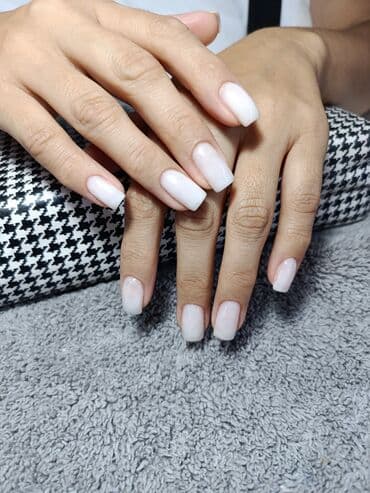 сколько стоит обучение на мастера маникюра: Выравнивание, Дизайн, Наращивание ногтей, Маникюр, Одноразовые расходные материалы, Требуются модели — 2