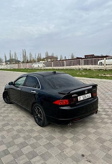 b class: Honda Accord: 2004 г., 2 л, Ручные, Бензин, Седан — 6