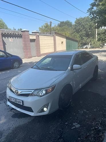 м 20: Toyota Camry: 2012 г., 2.5 л, Автомат, Бензин, Седан — 4