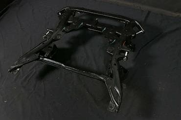 х5: Передняя балка, подрамник на BMW x5 E70 В отличном состоянии — 6
