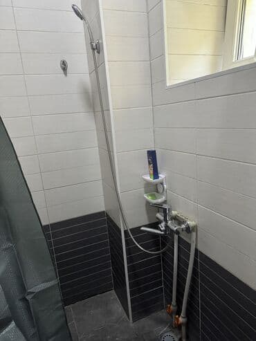 суточные комнаты: 10 м², С мебелью — 9