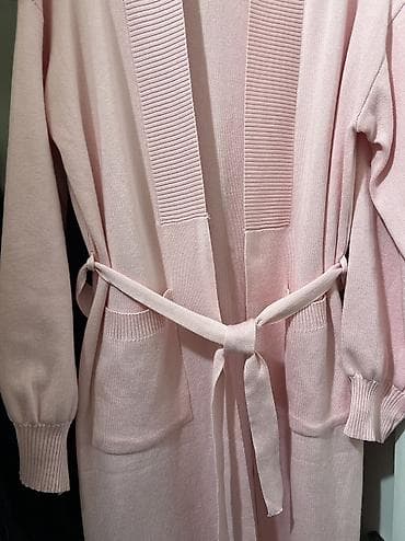 Кардиган, Трикотаж, Длинная модель, Осень-весна, С карманами at lalafo.kg Кардиган, Трикотаж, Длинная модель, Осень-весна, С карманами