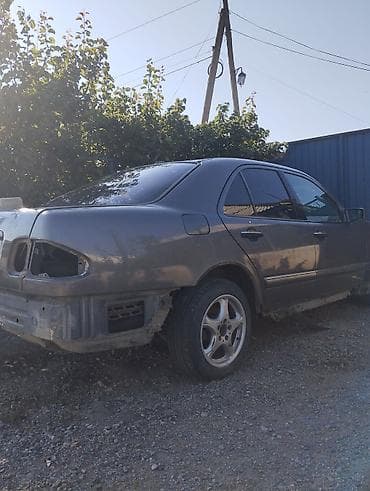 мерседес макси: Mercedes-Benz E-Class: 1996 г., 2.4 л, Автомат, Бензин, Седан — 4