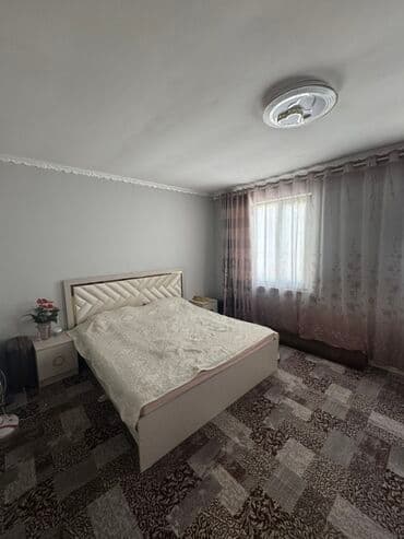 продаю дом под бизнес кызыл аскер бишкеке: Үй, 105 кв. м, 4 бөлмө, Косметикалык оңдоо — 4