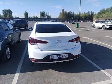 camry 2006: Hyundai Avante: 2018 г., 1.6 л, Автомат, Газ, Седан — 3