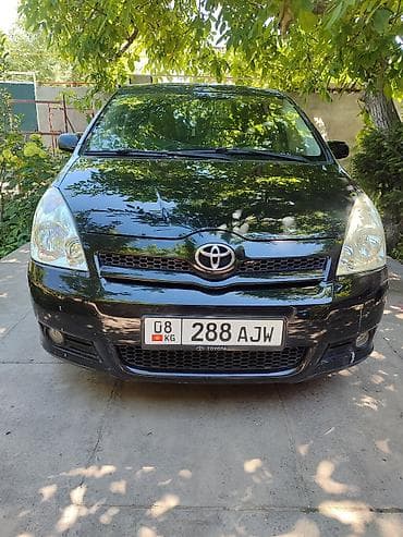 авто минивен 7 мест: Toyota Corolla Verso: 2004 г., 1.8 л, Робот, Бензин, Минивэн — 1