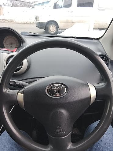 stels flame 200: Toyota Ist: 2005 г., 1.3 л, Автомат, Бензин, Хэтчбэк — 5