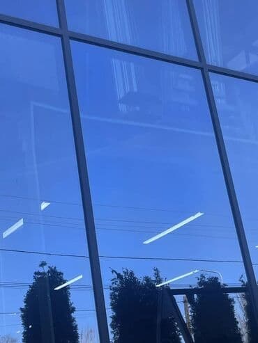 стеклянные столешницы: Элементы современного стеклянного фасада, состоящие из больших панелей — 2