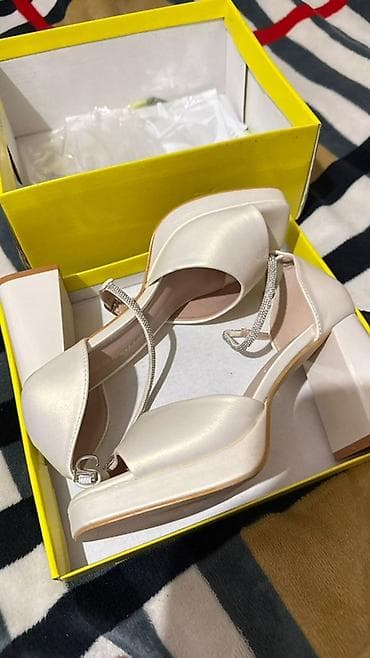 модные шлепки 2023 женские: Босоножки женские, цвет айвори/молочный. - Форма носка: квадратный - — 3