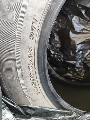r 16: Комплект из 4 летних шин 195/65 R15 91T. Продаю в связи с тем что — 3