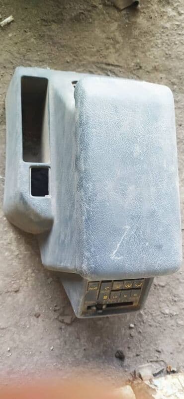 Подлокотник Mitsubishi, цвет - Серый, Б/у, Самовывоз, Платная доставка