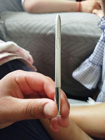 Техника и электроника: Samsung Note 10, Б/у, цвет - Серебристый — 6