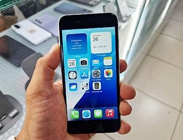 iphone se1: IPhone SE, Б/у, 128 ГБ, Белый, Наушники, Зарядное устройство, Защитное стекло, 74 % — 1