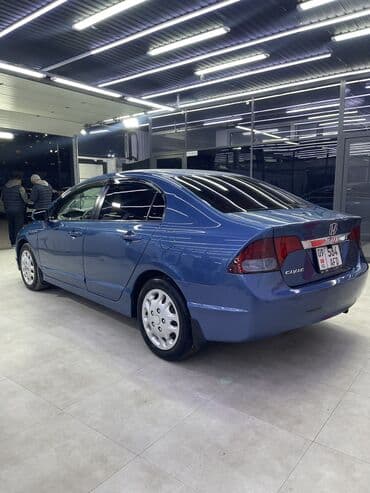 мотоцикл с документами: Honda Civic: 2011 г., 1.8 л, Автомат, Бензиновая, Седан — 3