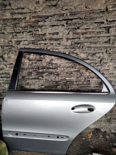 школьная меловая доска купить: Задняя левая Mercedes-Benz, Б/у, Оригинал — 1