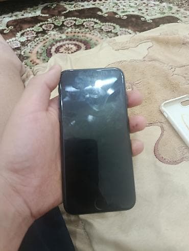 айфон 7 с: IPhone 7, Б/у, 128 ГБ, Черный, Чехол, 86 % — 6
