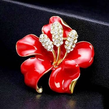 крестик золотой: Элегантная брошь 🌺✨ Отлично смотрятся на чёрном платье, жакете — 4