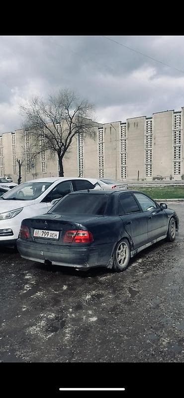 Mitsubishi Carisma: 2002 г., 1.6 л, Автомат, Бензин, Седан