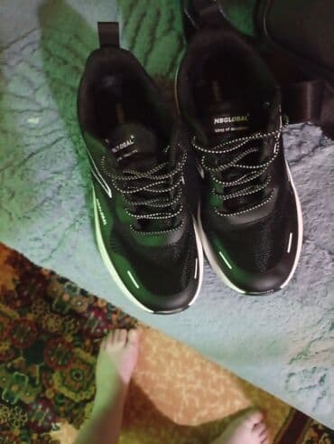 кышкы бут кийимдер: Мужские кроссовки, 35, Nobrand, Новый, цвет - Черный, Самовывоз — 1