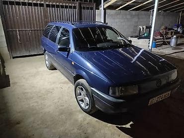 Volkswagen Passat Variant: 1993 г., 1.8 л, Механика, Бензин, Универсал