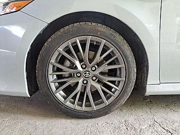 corolla 2004: Toyota Camry: 2022 г., Автомат, Гибрид, Седан — 3