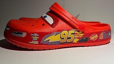 Детская обувь: Детские сабо Crocs x Disney Cars «Молния МакКуин» - Яркий красный — 2
