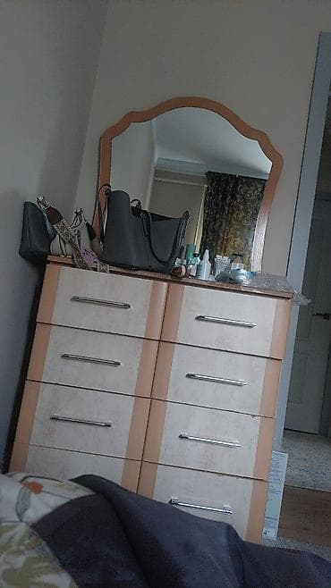 буу кухуный: Уктоочу бөлмө гарнитуру, Колдонулган, Эки кишилик керебет, Шкаф, Комод, МДФ, Өзү алып кетүү, түсү - Саргыч боз — 1