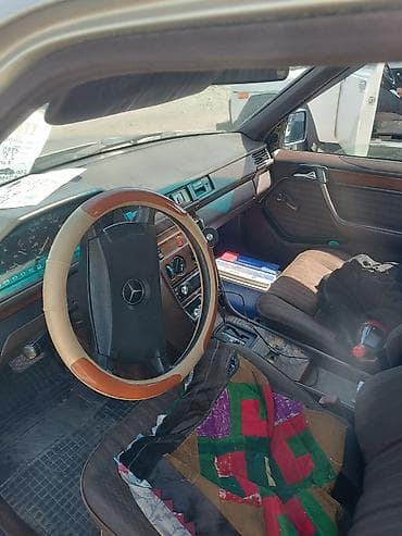 диски на авто: Mercedes-Benz W124: 1990 г., 2.3 л, Автомат, Газ, Седан — 6