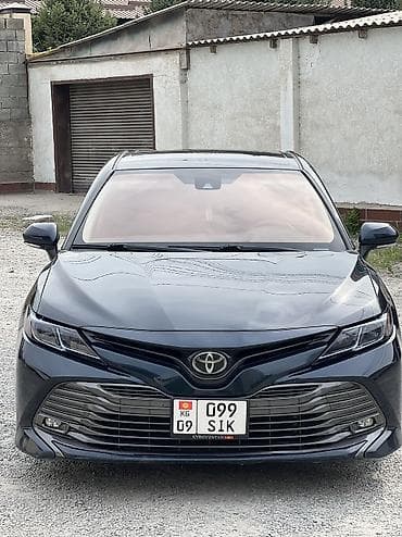 70: Toyota Camry: 2019 г., 2.5 л, Автомат, Бензин, Седан — 2