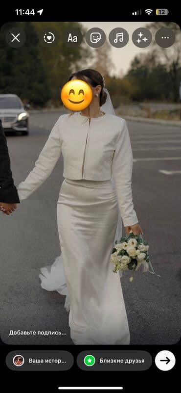 срочно продаю в связи с переездом: Вечернее платье, Длинная модель, Атлас, Без рукавов, Корсет, Шлейф, M, S — 2