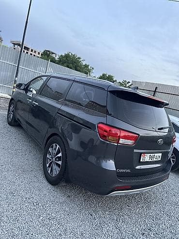 авто минивэн: Kia Carnival: 2017 г., 2.2 л, Автомат, Дизель, Минивэн — 2