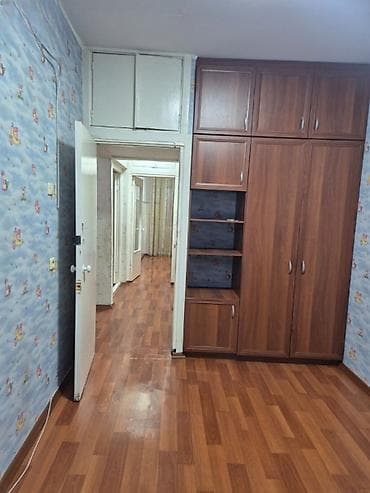сдается квартира 6 мкр: 3 комнаты, 62 м², 105 серия, 4 этаж, Старый ремонт — 1