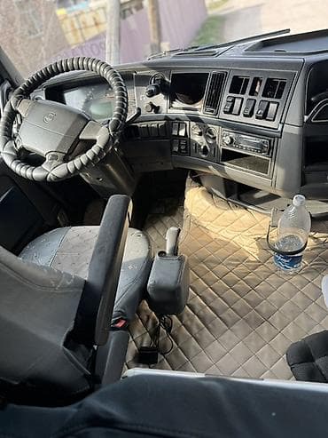 купить мерс с: Тягач, Volvo, 2013 г., Без прицепа — 6