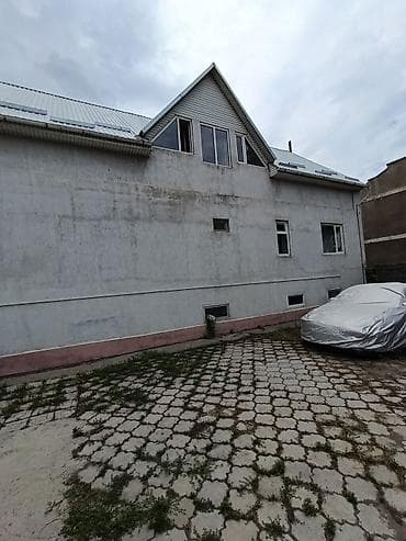 интересует: Продаю Жилой дом. Ж/м Энесай. Участок-4,9с. по документам 6,2с по — 3