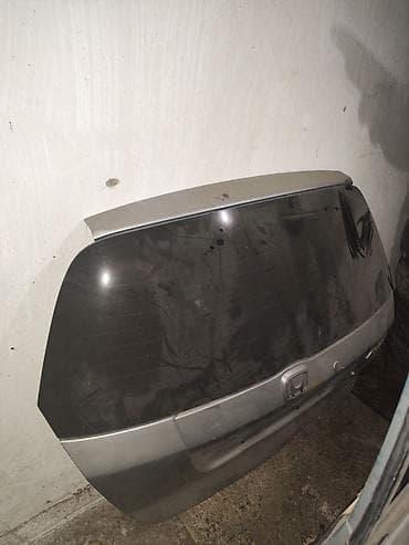 3000: Крышка багажника Honda, 2002 г., Б/у, Оригинал — 3