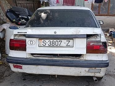 bmw 535i: Mitsubishi Lancer: 1990 г., Седан — 3