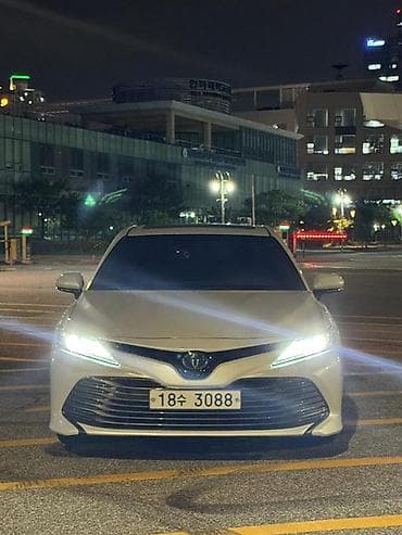 авто камири: Toyota Camry: 2019 г., 2.5 л, Автомат, Гибрид, Седан — 4