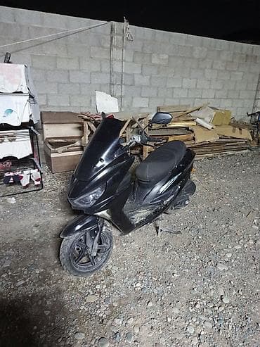 вова тандем: Скутер/максискутер китайского производства, черный цвет. Компактный — 2