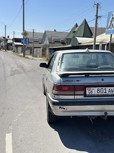 210 mers: Mazda 626: 1988 г., 2.2 л, Механика, Бензин, Седан — 5