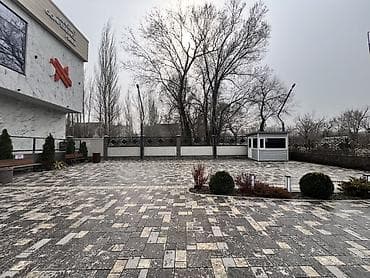 летние: Сдается отдельностоящее коммерческое здание на первой линии по ул — 3