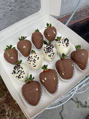 Бал: Клубника в шоколаде по скидке на 14 февраля 10 штук 1100 сом 12 штук — 4