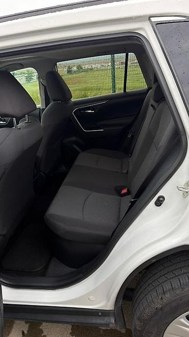 Продажа авто: Toyota RAV4: 2020 г., 2.5 л, Вариатор, Гибрид, Кроссовер — 7