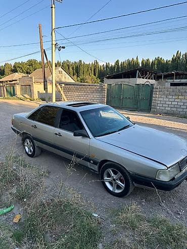 Audi 100: 1988 г., 2.3 л, Седан