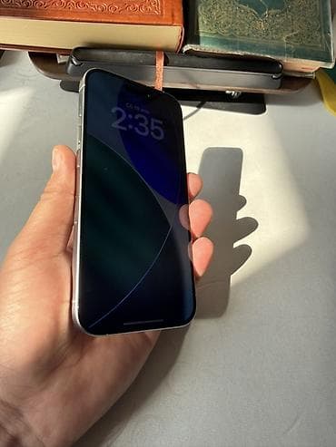 Техника и электроника: IPhone 15 Pro, Б/у, 256 ГБ, White Titanium, 86 % — 2